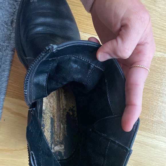 Extremely well-loved pair of Sam Edelman circus boots. Amazing treads still. - Picture 6 of 7